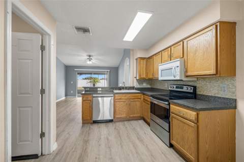 6114 School House Court, Wesley Chapel FL - photo 8 of 37
