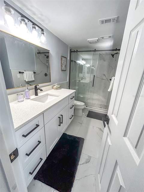 315 Medallion Boulevard #F, Madeira Beach FL - photo 13 of 25