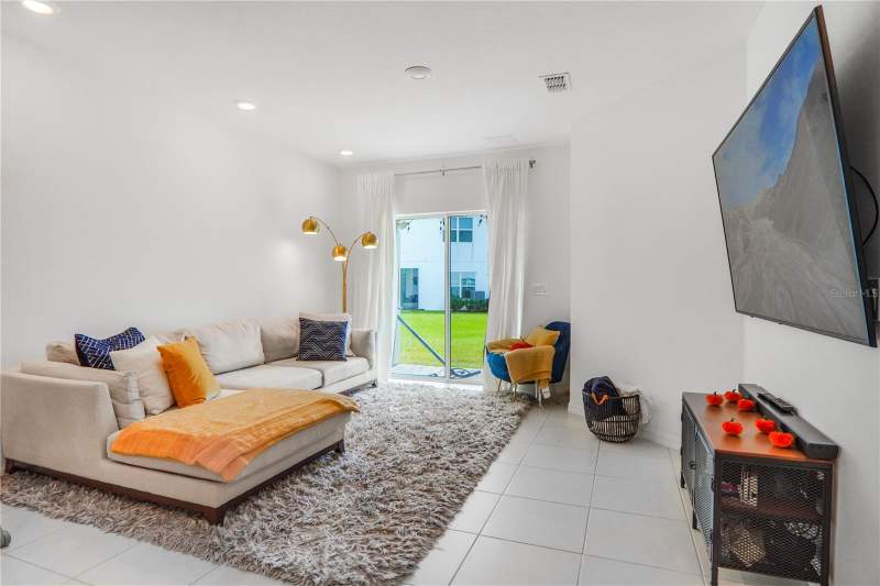 4 bedroom Townhouse at 3510 Beau Road, Bella Parc Twnhms, Kissimmee — photo 3