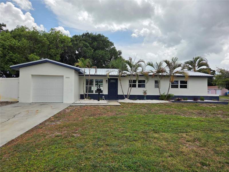 3 bedroom Single Family Residence at 3066 66th Way, Teresa Gardens, St Petersburg — photo 2