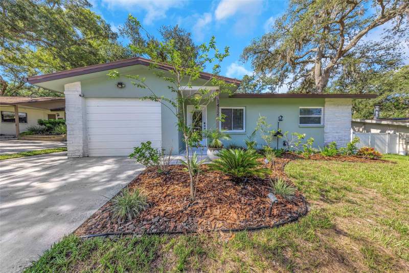 1412 OAK HAVEN DRIVE home for sale in Oak Haven Estates Homes for Sale: Median $380K