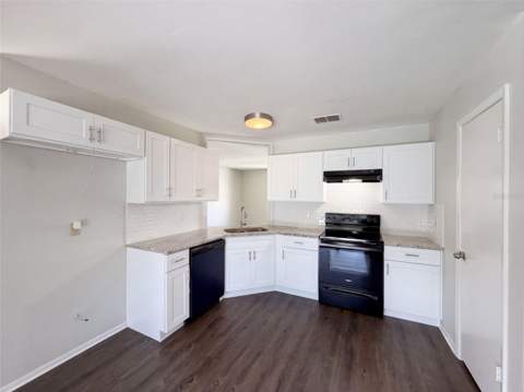 7704 Simon Ridge Court, Kissimmee FL - photo 6 of 6