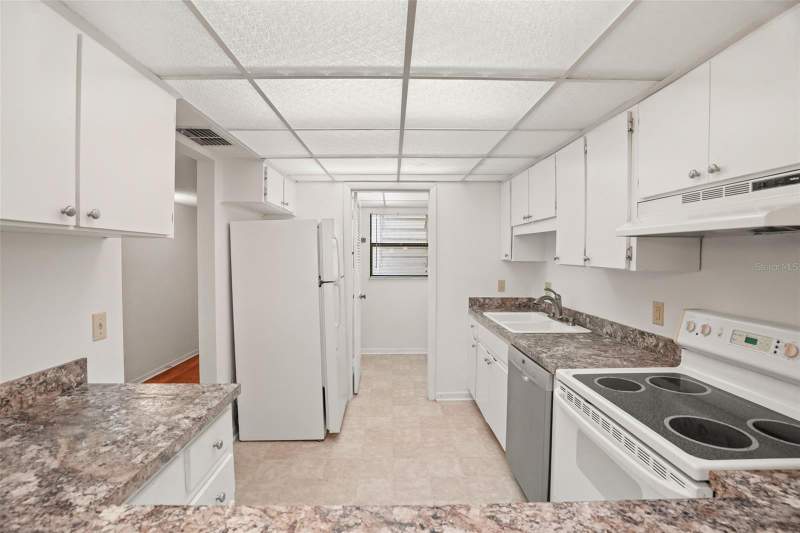 2 bedroom Condominium at 1200 Tarpon Woods Boulevard #L4, Tarpon Woods Condo 3, Palm Harbor — photo 5