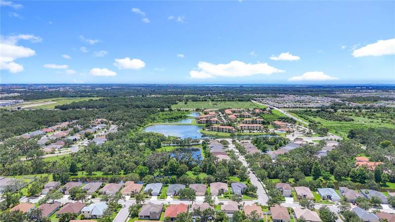 4 bedroom Single Family Residence at 3409 61st Terrace, Oakley Place, Ellenton — photo 2