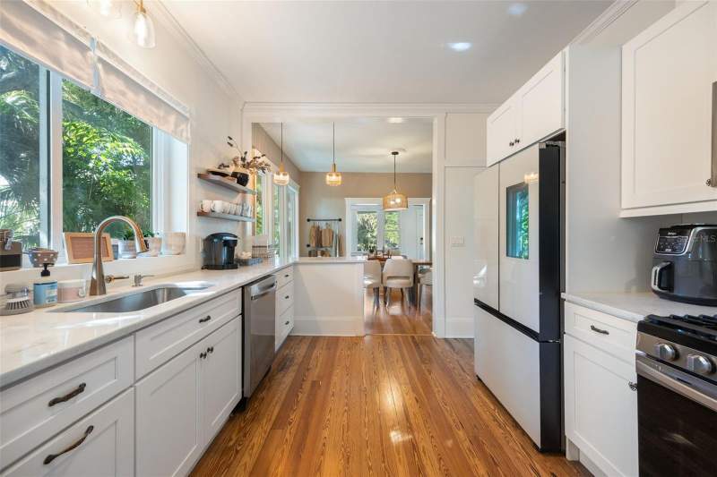 4 bedroom Single Family Residence at 1473 Barcelona Avenue, Valencia Terrace, Fort Myers — photo 5
