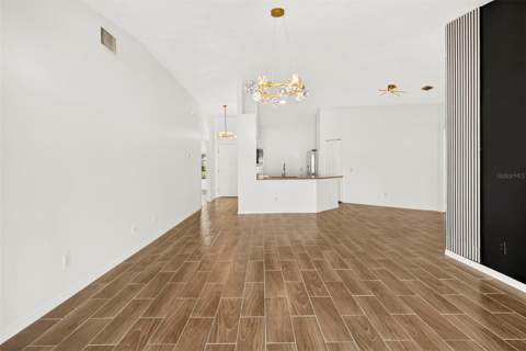 12826 Longcrest Drive, Riverview FL - photo 8 of 57