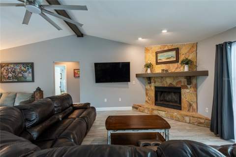 9713 Lomalinda Court, New Port Richey FL - photo 11 of 40