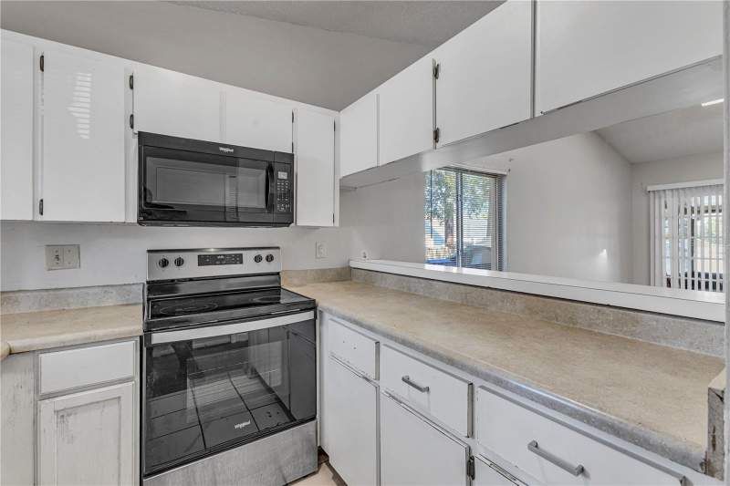 2 bedroom Half Duplex at 3675 Westland Court #1, Hiawassee Landings, Orlando — photo 5