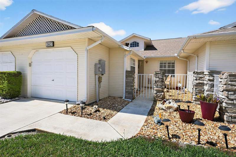 26627 RACQUET CIRCLE home for sale in Highland Lakes