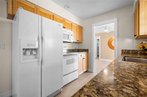 11639 Claremont Drive, Port Charlotte FL - photo 10 of 40