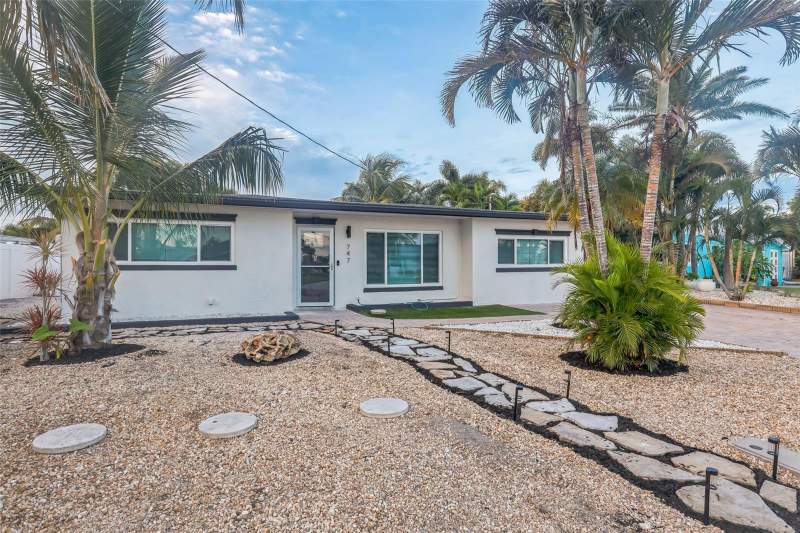 3 bedroom Single Family Residence at 747 Pruitt Drive, Bay Point Estates 1st Add, Madeira Beach — photo 4