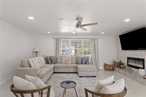 8702 Elmwood Lane, Tampa FL - photo 18 of 55