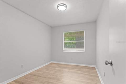 1816 SW 70th Terrace, Gainesville FL - photo 8 of 11