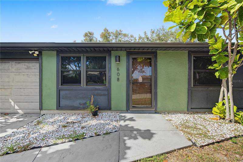 3 bedroom Single Family Residence at 608 Timber Bay Circle, Shoreview Ph I, Oldsmar — photo 2