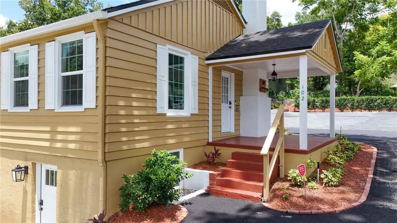 4 bedroom Single Family Residence at 102 N Clayton Street, Brynes, Mount Dora — photo 4