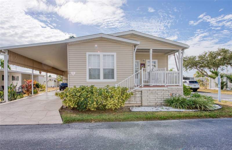 18675 US HIGHWAY 19 #138 home for sale in Bay Aristocrat Village Mobile Home Park Unrec