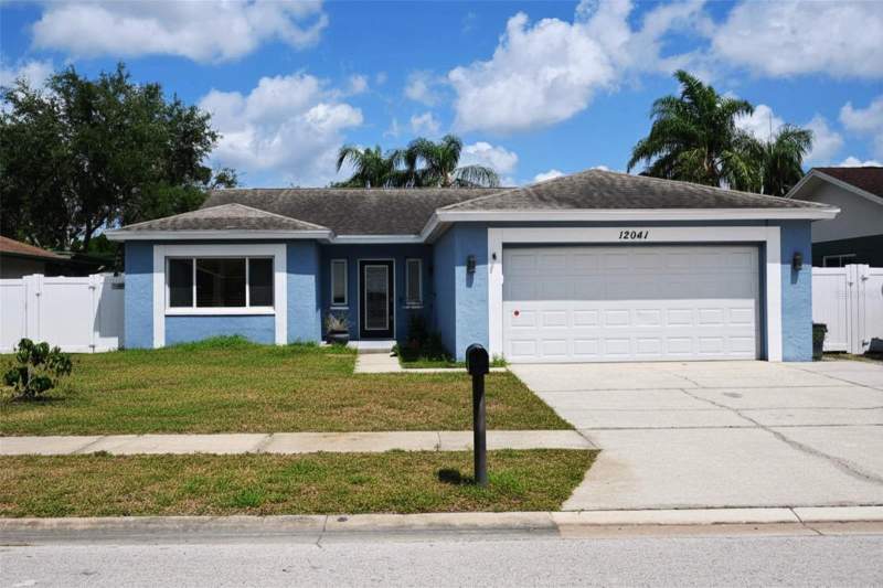 12041 70TH STREET home for sale in Pinebrook Estates
