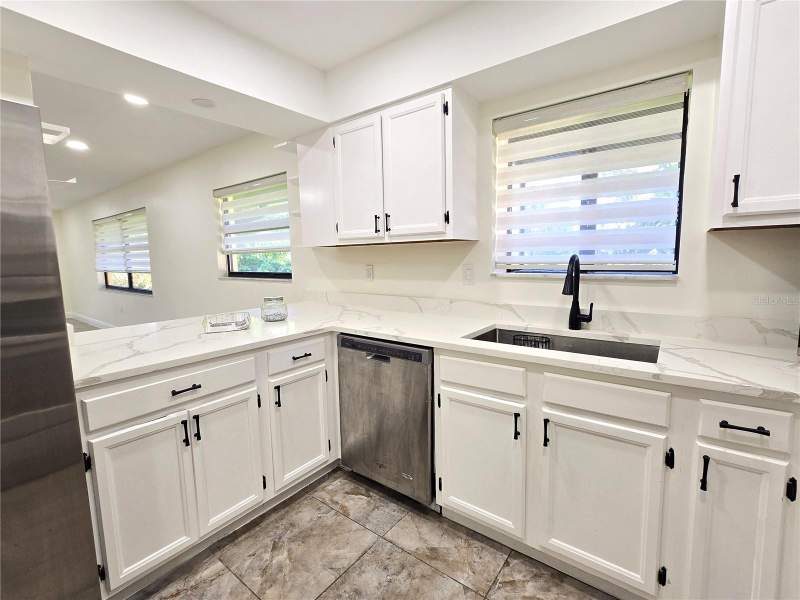 2 bedroom Condominium at 2009 Hammock Pine Boulevard #2009, Hammock Pine Village, Clearwater — photo 4