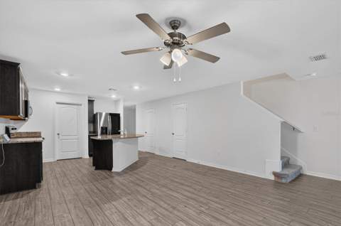 1556 Wynford Circle, Tavares FL - photo 15 of 45