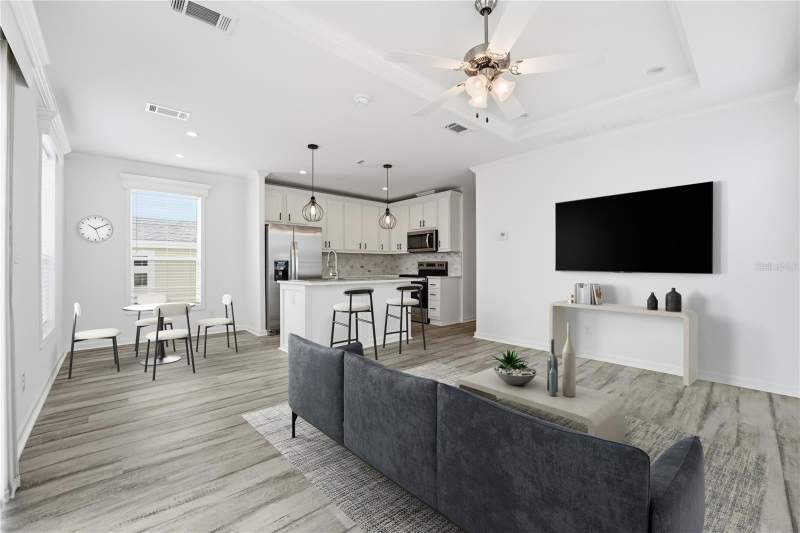 2 bedroom Manufactured Home at 3710 Gulf Of Mexico Drive #F2, Gulfshore Of Longboat Key, Longboat Key — photo 3