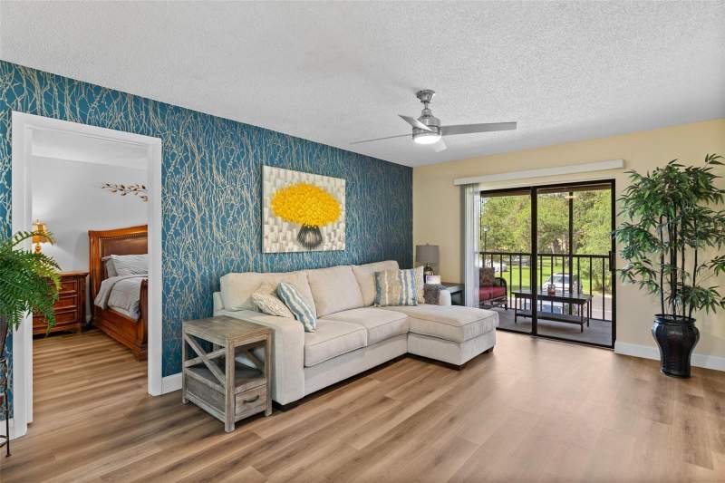3 bedroom Condominium at 19505 Quesada Avenue #Vv201, Oaks 04, Port Charlotte — photo 4