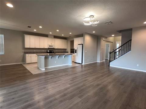 4917 Eagle Rock Drive, Wimauma FL - photo 10 of 44
