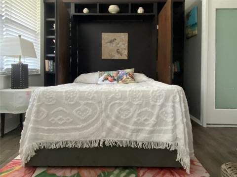 4720 Locust Street #219, St Petersburg FL - photo 7 of 40