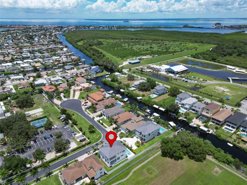 4 bedroom Single Family Residence at 517 Treviso Drive, Treviso, Apollo Beach — photo 2