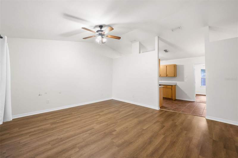 3 bedroom Single Family Residence at 19947 NW 245th Terrace, Spanish Gates, High Springs — photo 4