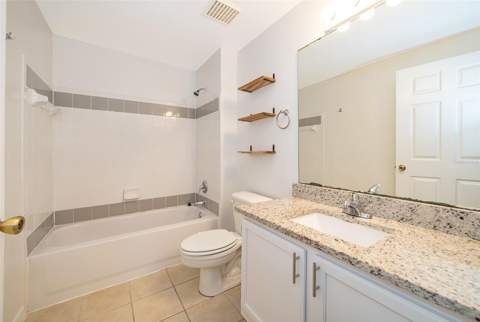 6663 Queens Borough Avenue #101, Orlando FL - photo 12 of 22