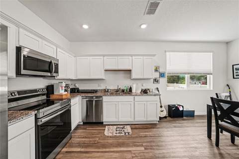 6272 Bucket Court, Gibsonton FL - photo 11 of 30