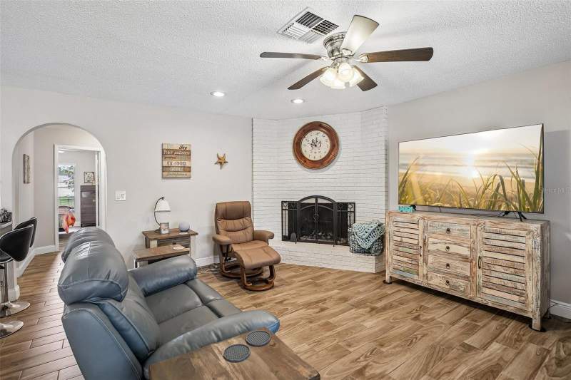 4 bedroom Single Family Residence at 12630 Cedar Ridge Drive, Shadow Ridge, Hudson — photo 3