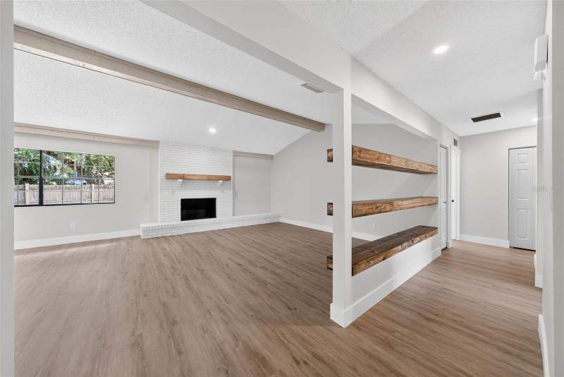 3 bedroom Single Family Residence at 8050 NW 48th Lane, Woodsedge, Ocala — photo 4