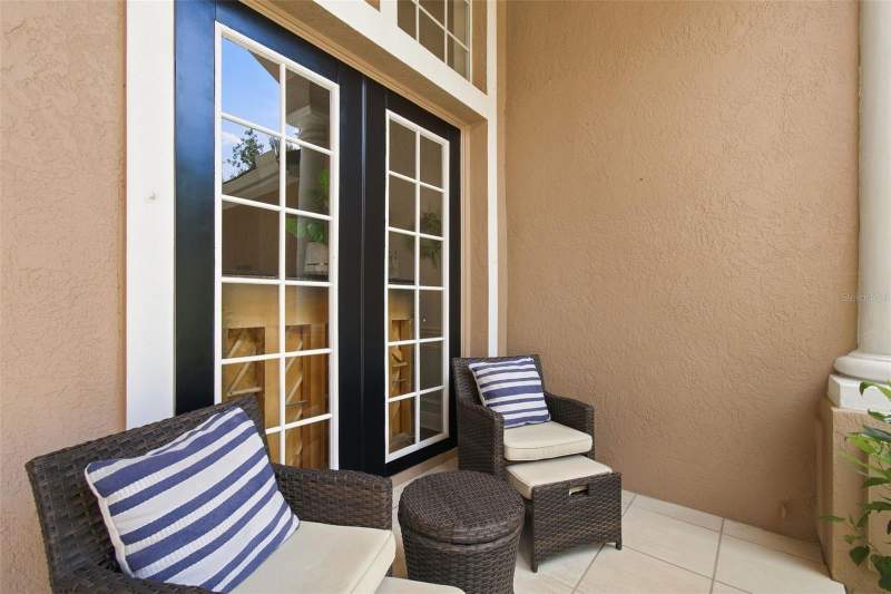 4 bedroom Single Family Residence at 9212 Pine Island Court, Hunters Green - Osprey Pointe, Tampa — photo 5