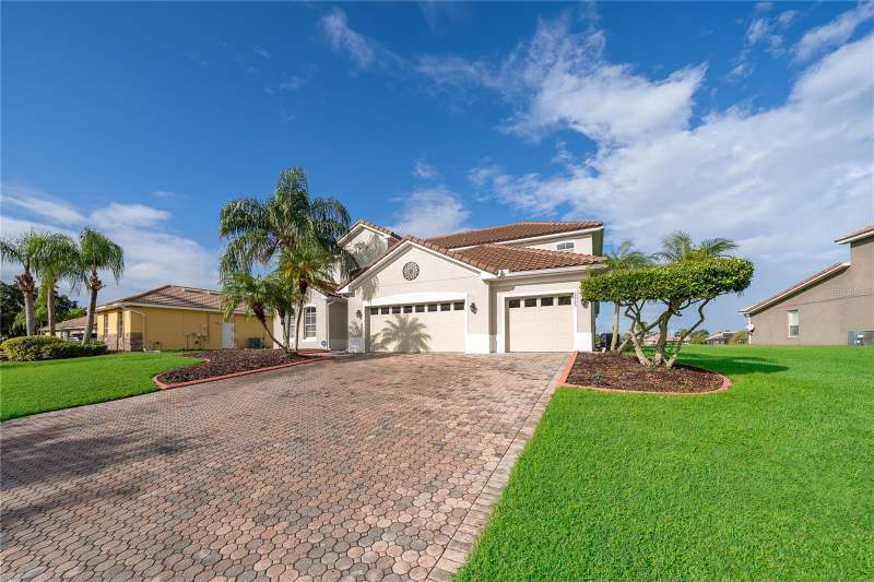 6 bedroom Single Family Residence at 3426 Harborside Court, Bellalago, Kissimmee — photo 2