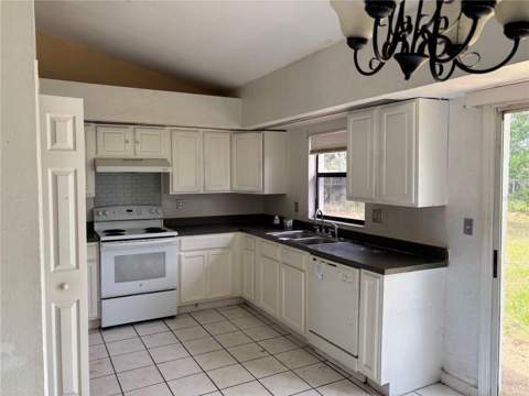 833 Oglethorpe Court, Kissimmee FL - photo 8 of 28