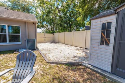 4311 County Breeze Drive, New Port Richey FL - photo 24 of 35