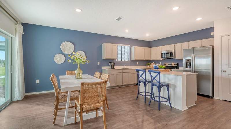 4 bedroom Single Family Residence at 4328 Boxelder Avenue, Broadleaf, Parrish — photo 5