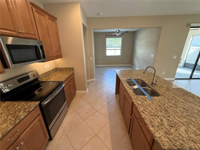 2 bedroom Single Family Residence at 16852 Scuba Crest Street, Forest Brooke Active Adult Ph, Wimauma — photo 3