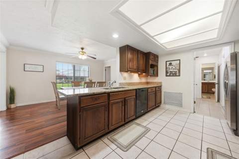 1805 Virginia Court, Tavares FL - photo 10 of 37