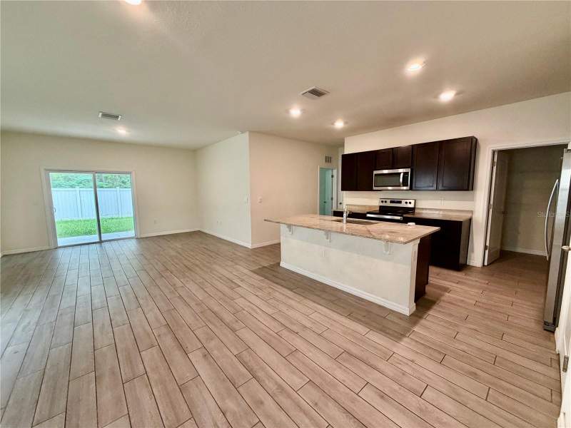 5 bedroom Single Family Residence at 4802 SW 51st Way, Oaks Preserve Ph 1 Pb 37 Pg 66, Gainesville — photo 5
