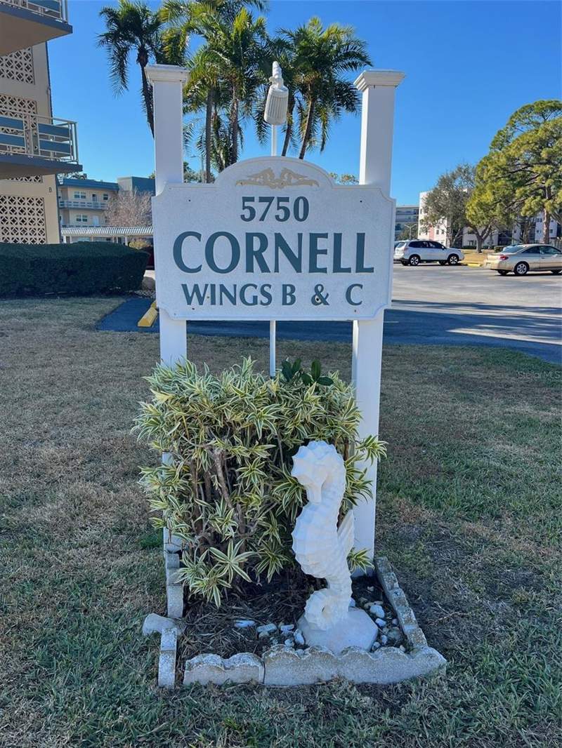 2 bedroom Condominium at 5750 80th Street #B203, Five Towns Of St Pete, St Petersburg — photo 2