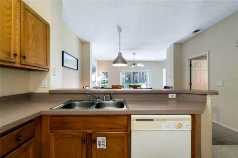 8516 Crystal Cove Loop, Kissimmee FL - photo 12 of 33