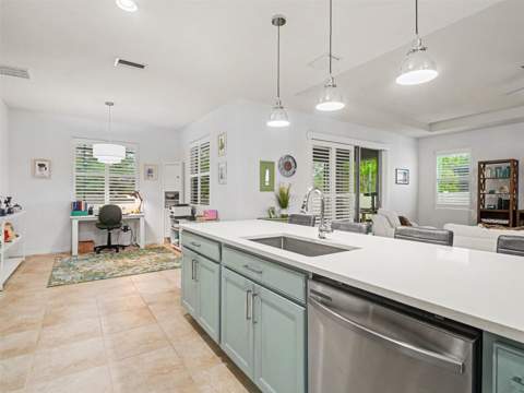 6466 Devesta Loop, Palmetto FL - photo 7 of 38