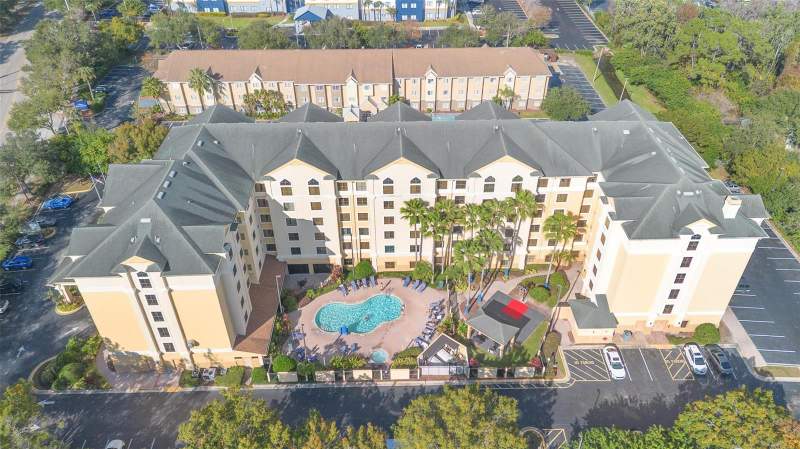 Hawthorn Suites