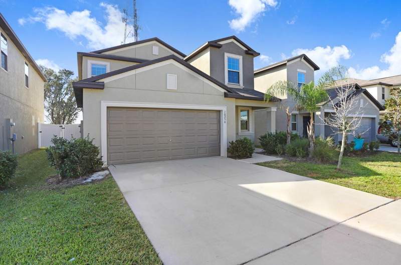 5 bedroom Single Family Residence at 10256 Carloway Hills Drive, Ayersworteh Glen Ph 3B, Wimauma — photo 2