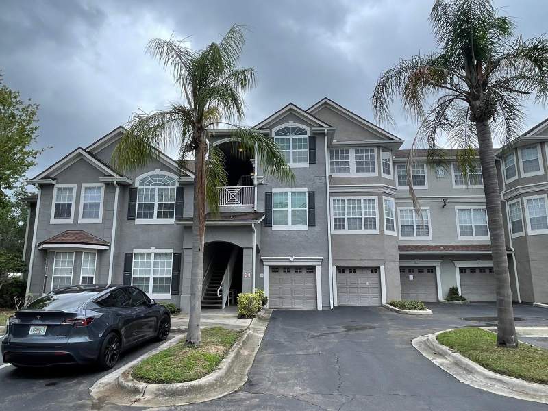 3379 S KIRKMAN ROAD #1032 home for sale in Grand Reserve/Kirkman Parke Co
