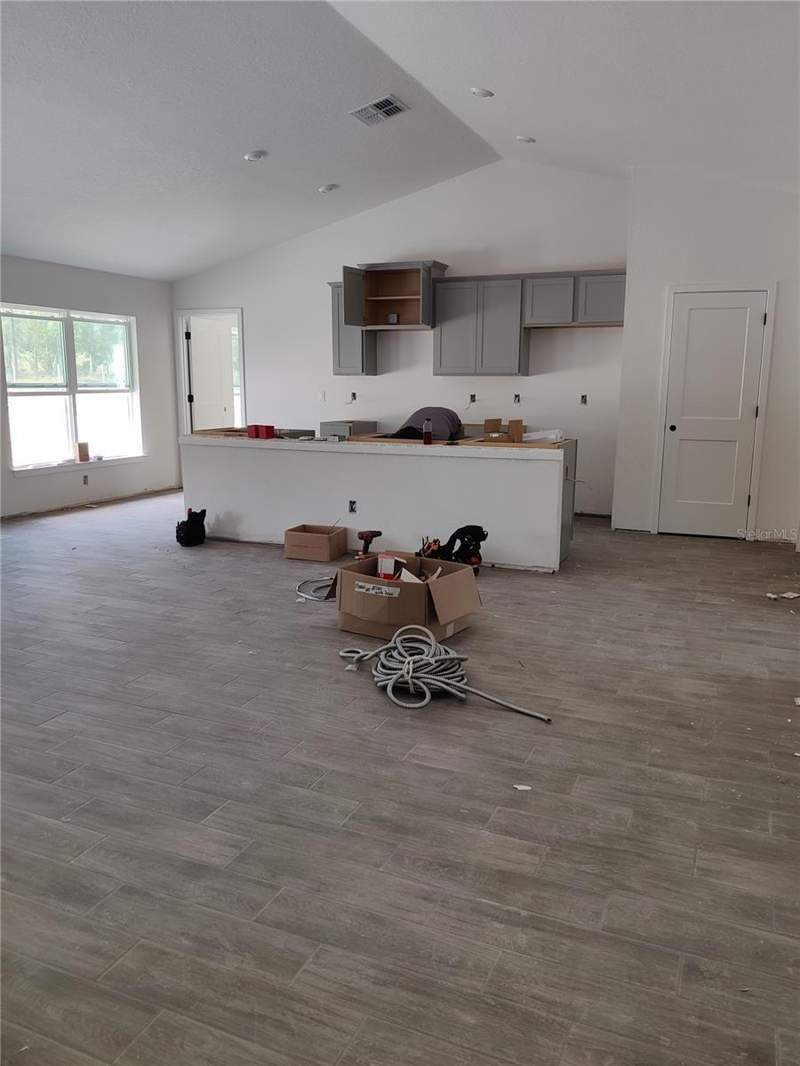 4 bedroom Single Family Residence at 16299 Penn State Road, Royal Highlands, Weeki Wachee — photo 3