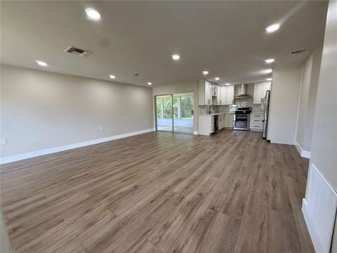 10501 Hardwood Court, Port Richey FL - photo 7 of 58