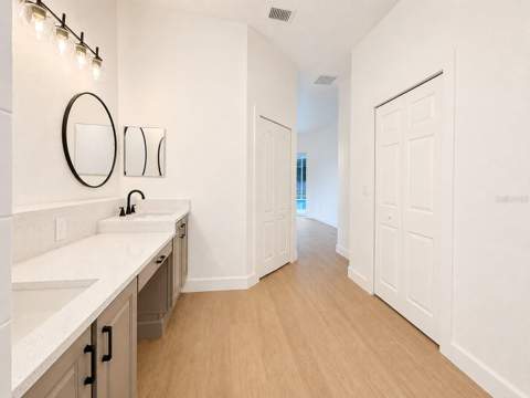 2532 Bellwood Drive, Brandon FL - photo 17 of 45